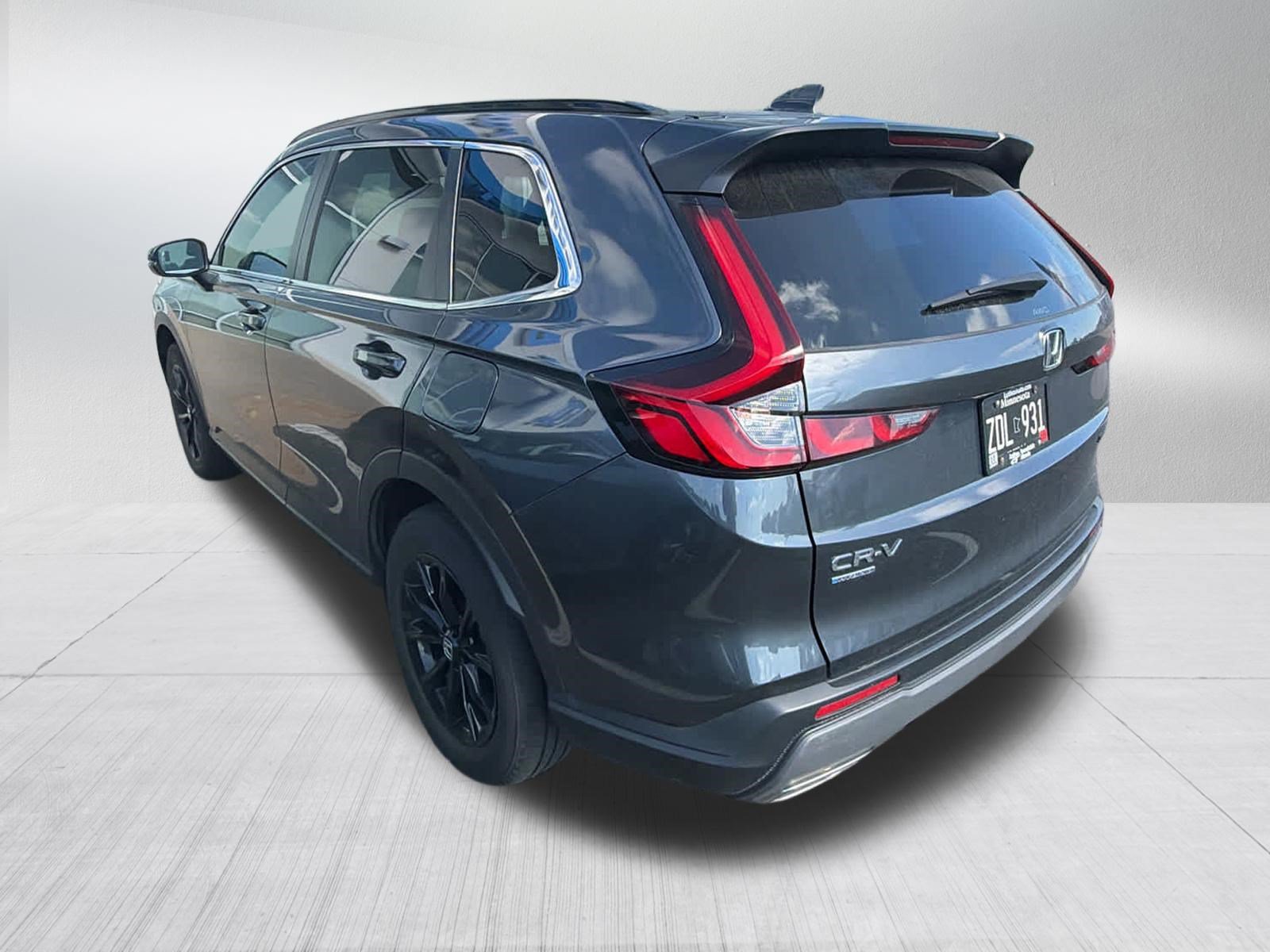 Used 2025 Honda CR-V Sport image 8