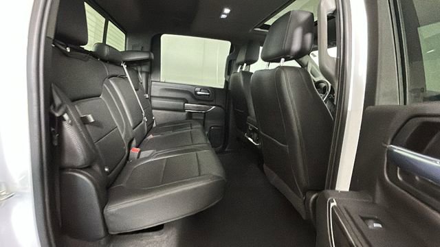 Used 2020 Chevrolet Silverado 2500 LTZ AWD/4WD image 31