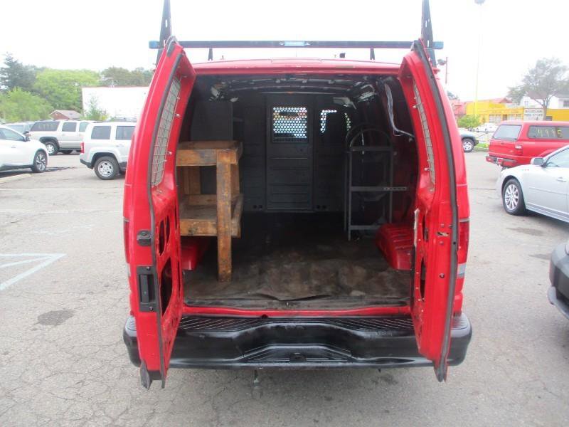 Used 2011 Ford E-150 and Econoline 150 w/ Commercial Cargo Van Pkg image 6