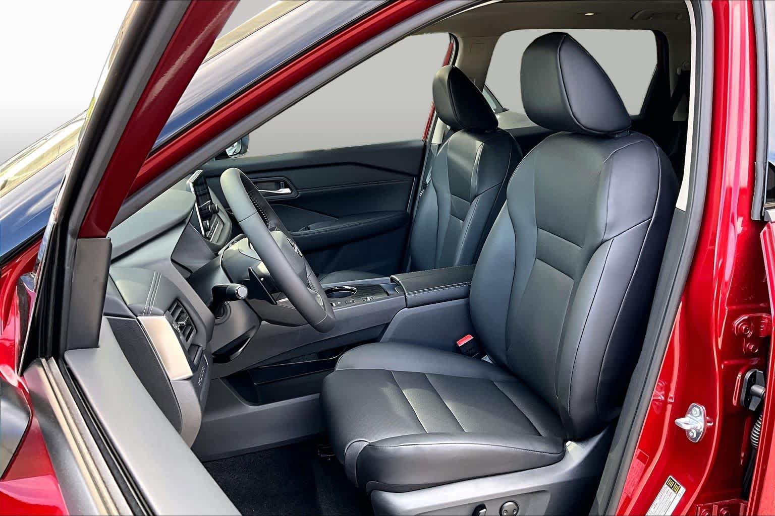 New 2027 Nissan Rogue Dark Armor FWD image 15
