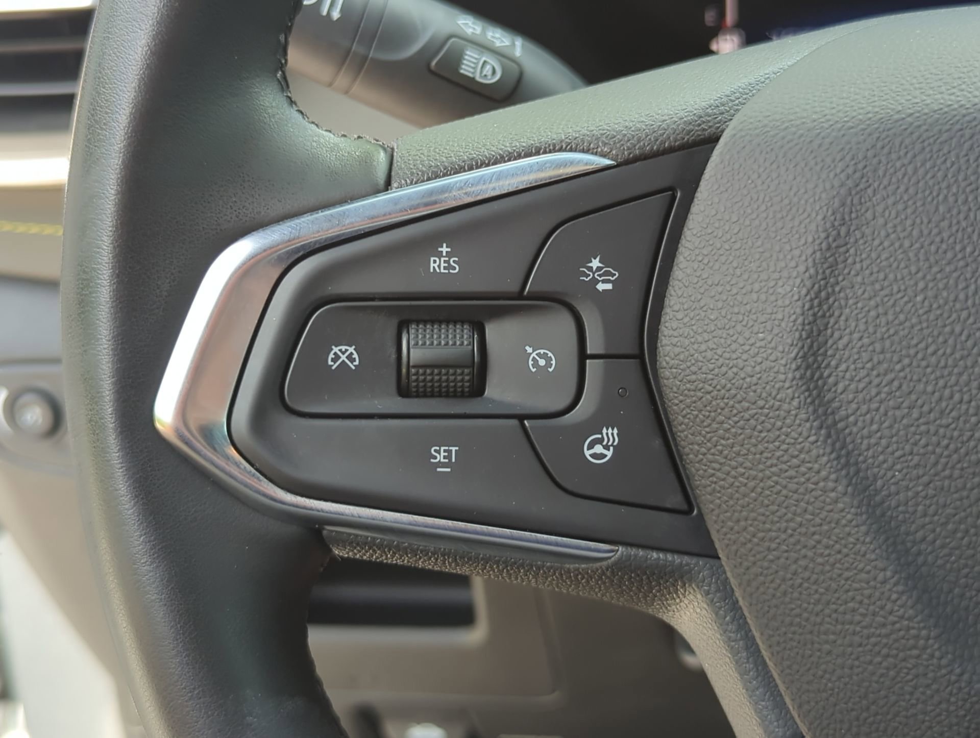 Used 2024 Chevrolet TrailBlazer ACTIV w/ Convenience Package AWD/4WD image 65