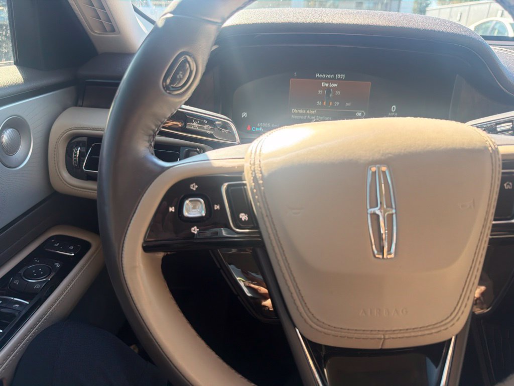 Used 2021 Lincoln Aviator Reserve w/ Equipment Group 201A RWD image 23
