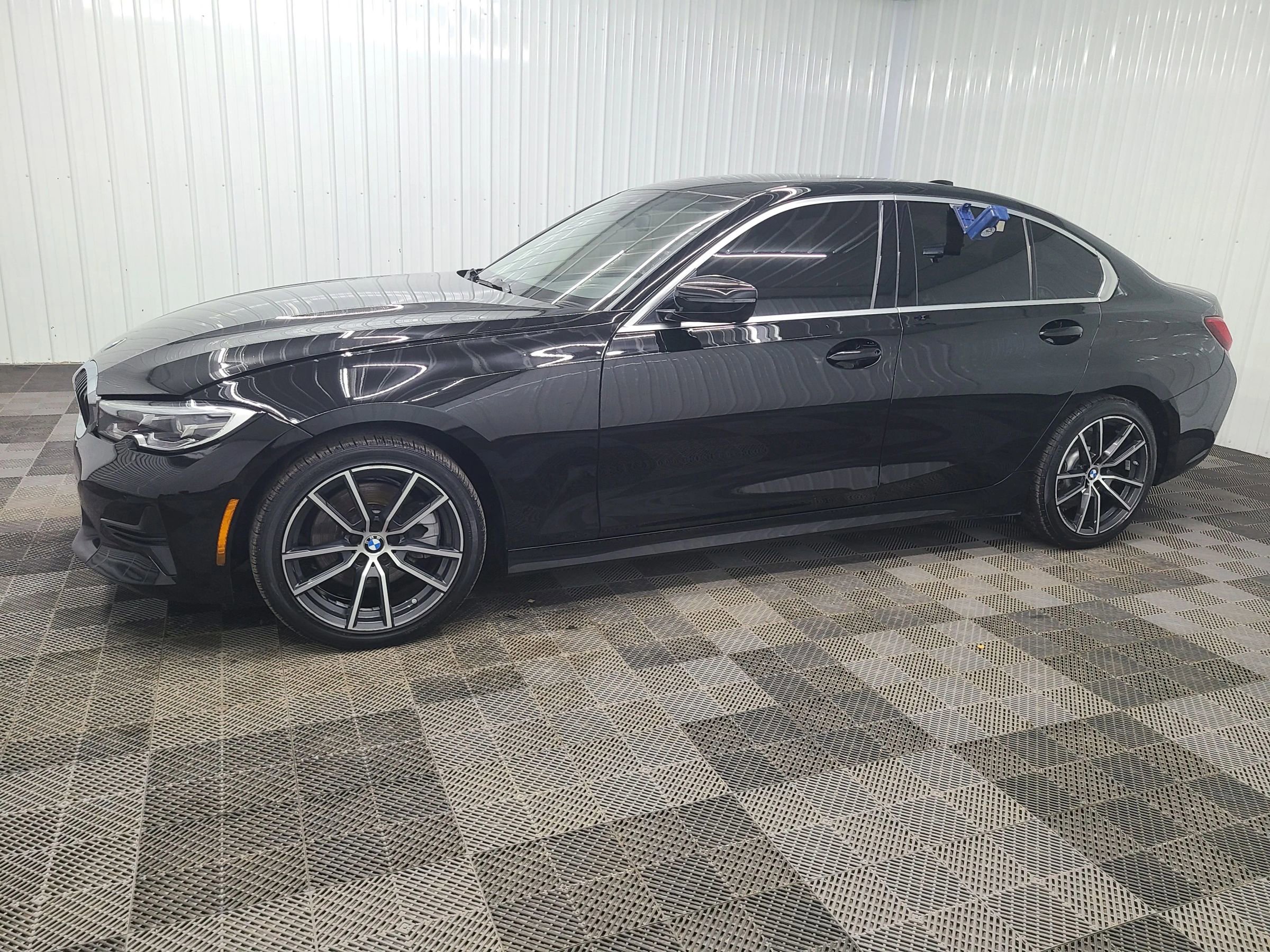 Used 2020 BMW 330i xDrive Sedan w/ Convenience Package image 8