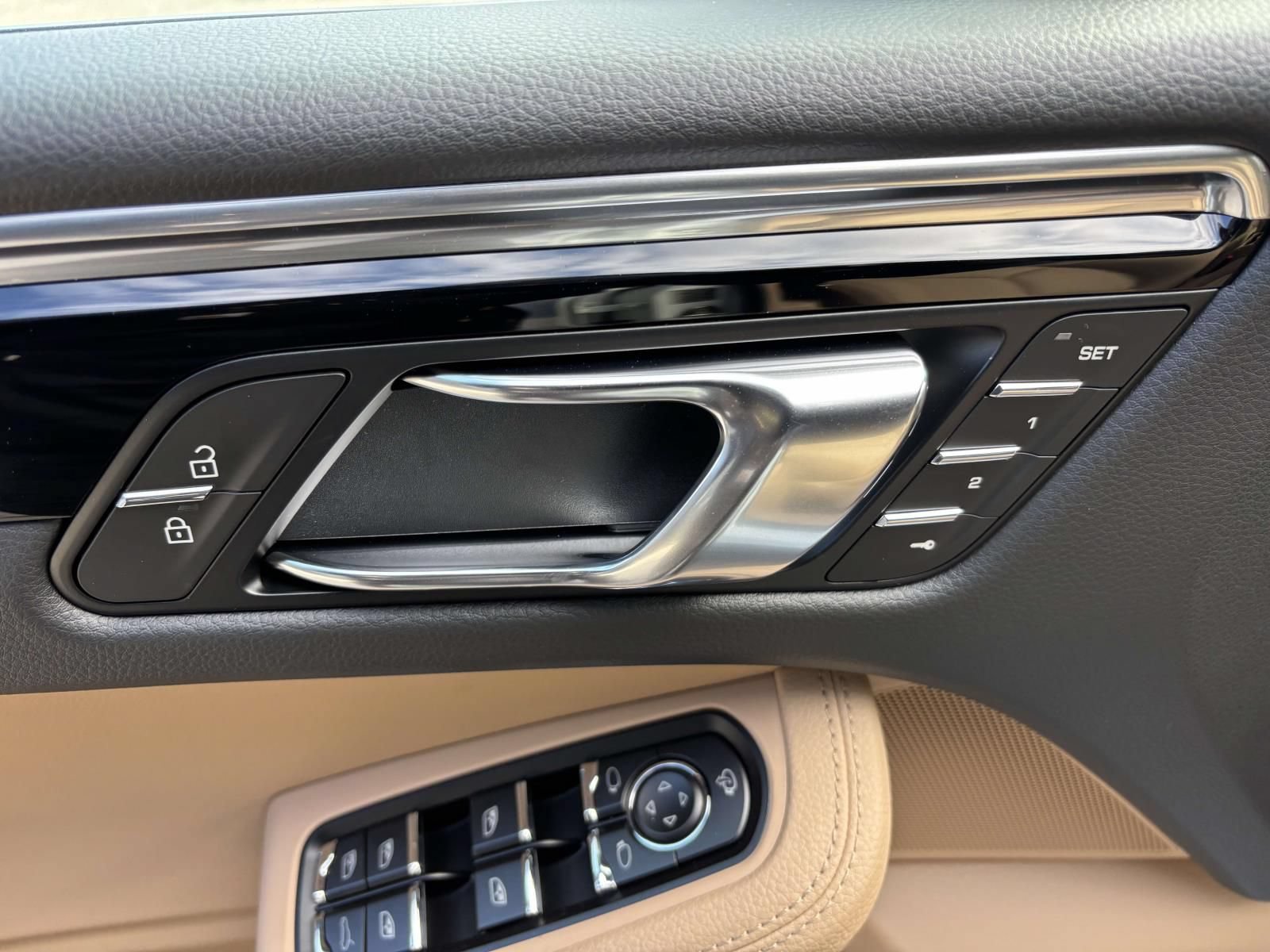 New 2026 Porsche Macan AWD/4WD image 23