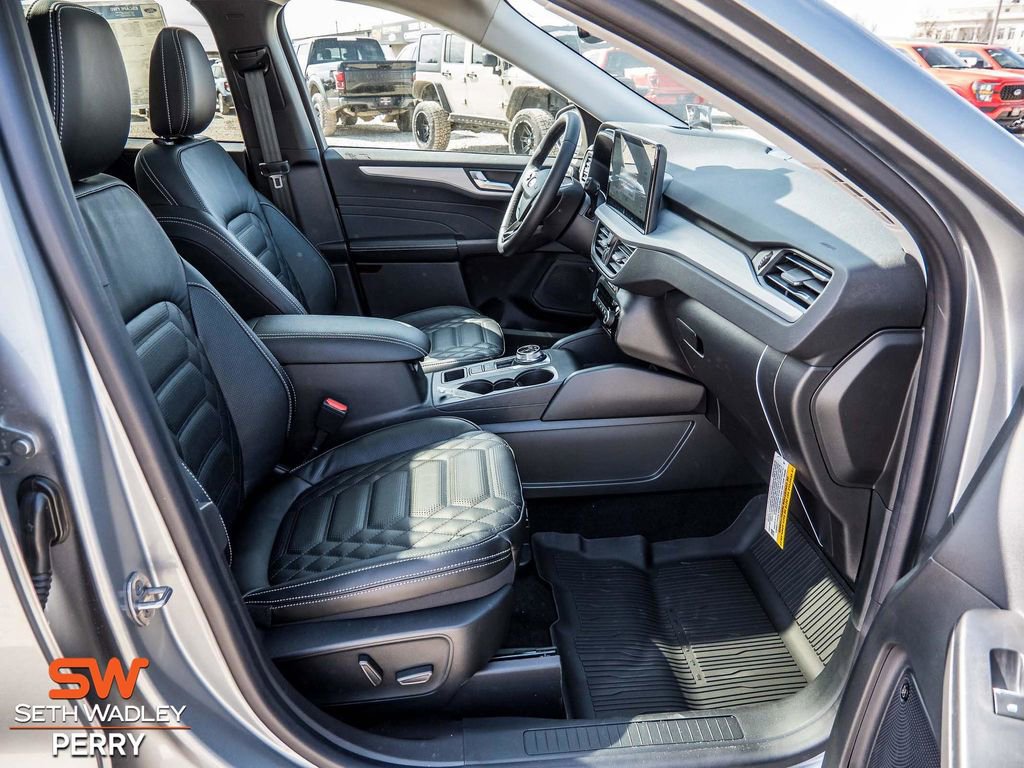 Used 2024 Ford Escape Premium w/ PHEV Premium Package image 15