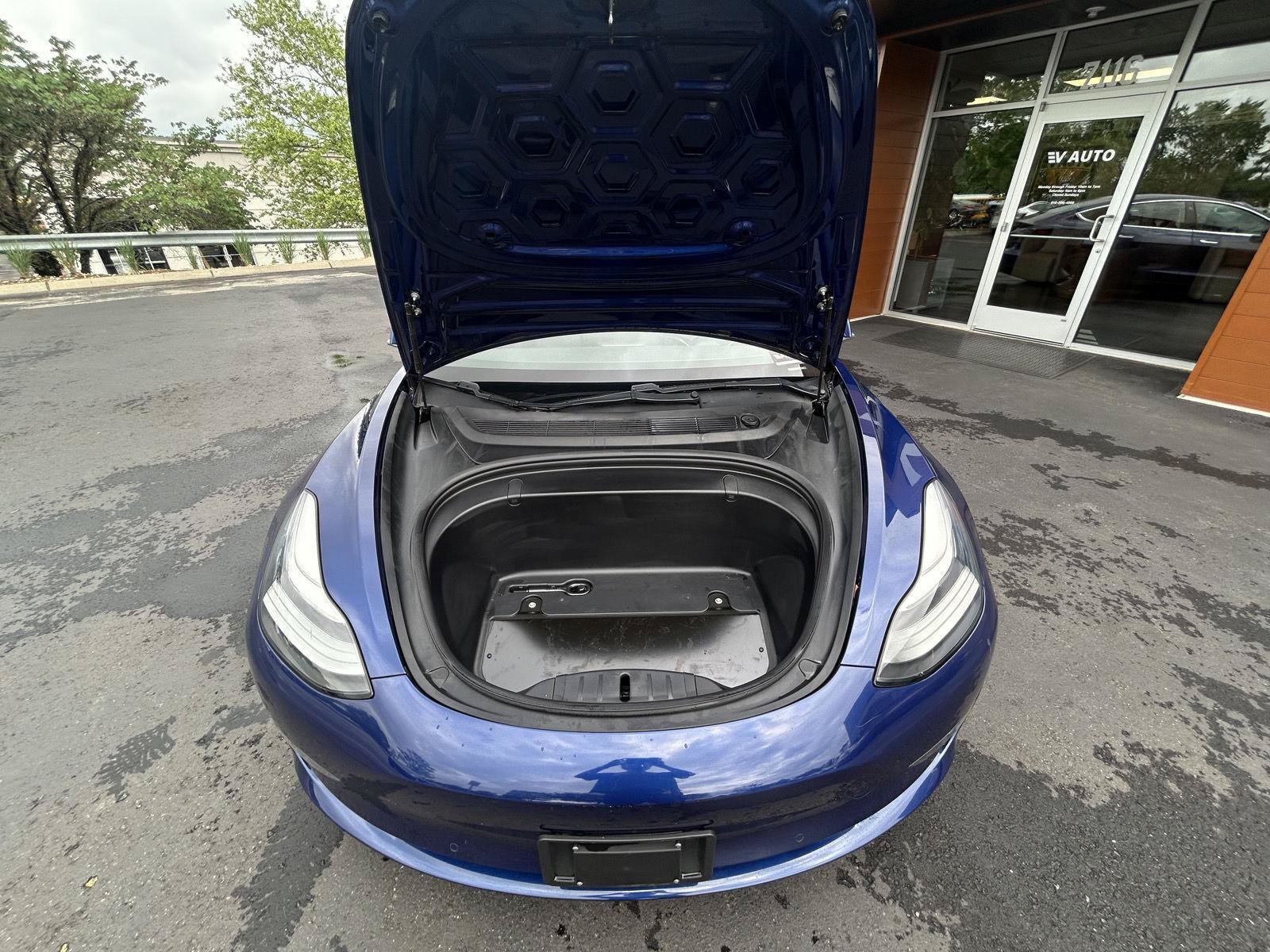 Used 2018 Tesla Model 3 Long Range AWD/4WD image 23