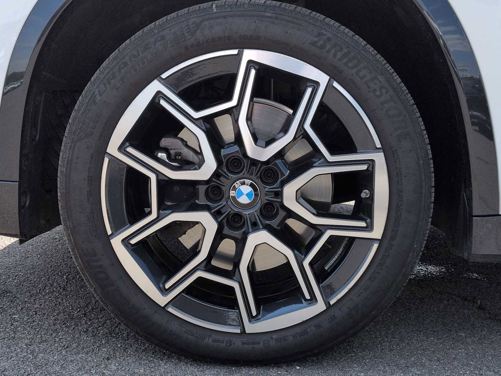 Used 2025 BMW X1 xDrive28i w/ Technology Package AWD/4WD image 14