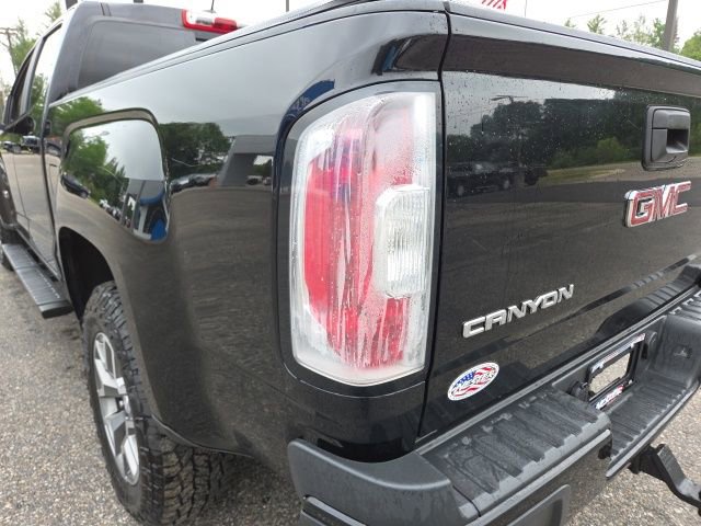 Used 2016 GMC Canyon SLE w/ All Terrain Package AWD/4WD image 29