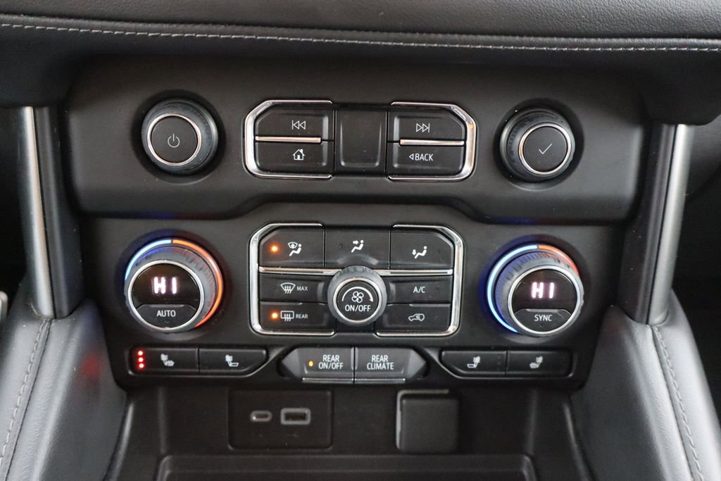 Used 2022 Chevrolet Tahoe Z71 w/ Luxury Package image 11