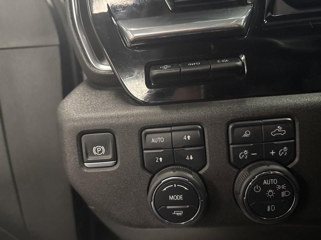 Used 2025 Chevrolet Silverado 2500 LTZ w/ LTZ Premium Package image 23