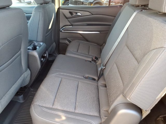 New 2027 Chevrolet Traverse LT w/ LPO, Floor Liner Package AWD/4WD image 8