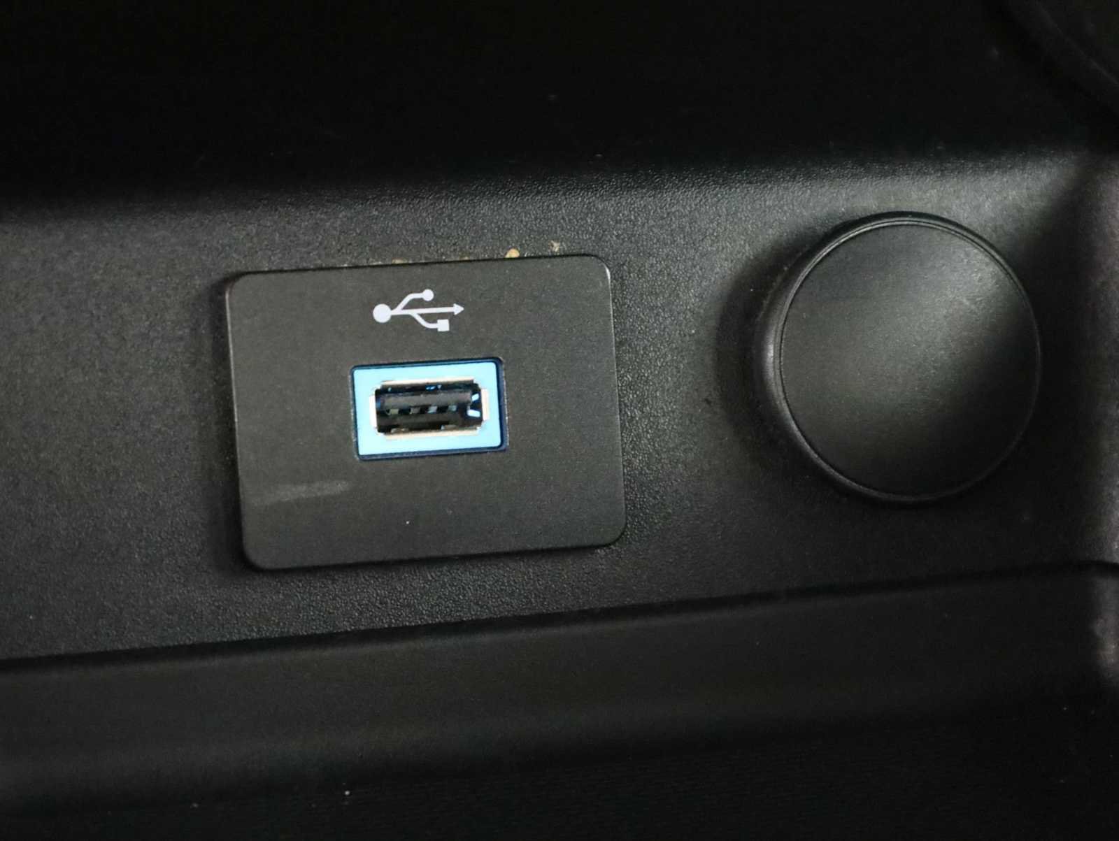 Used 2019 Ford Fusion S FWD image 31