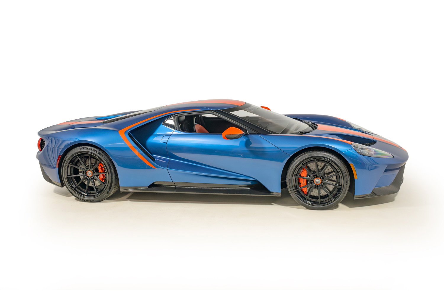 Used 2021 Ford GT Studio Collection 3 RWD image 9
