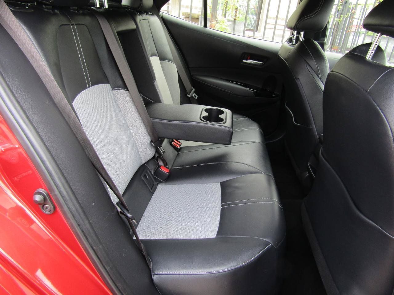 Used 2019 Toyota Corolla XSE FWD image 12