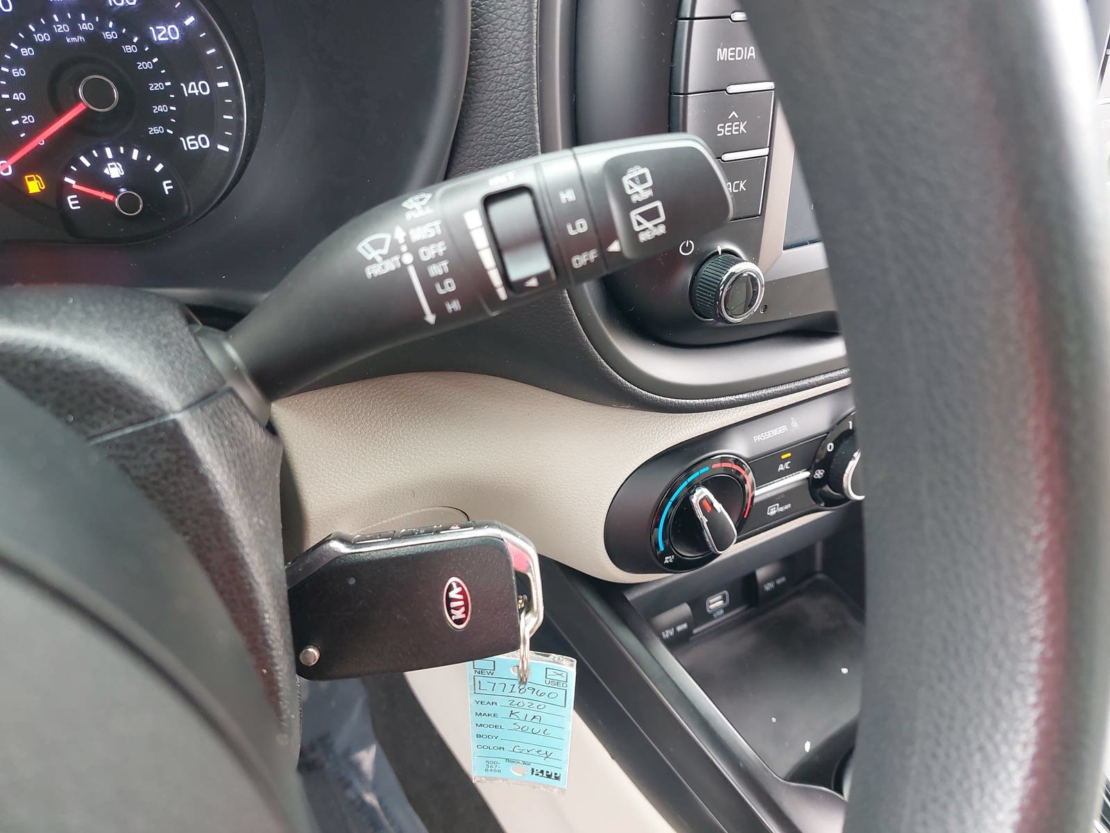 Used 2020 Kia Soul LX FWD image 24