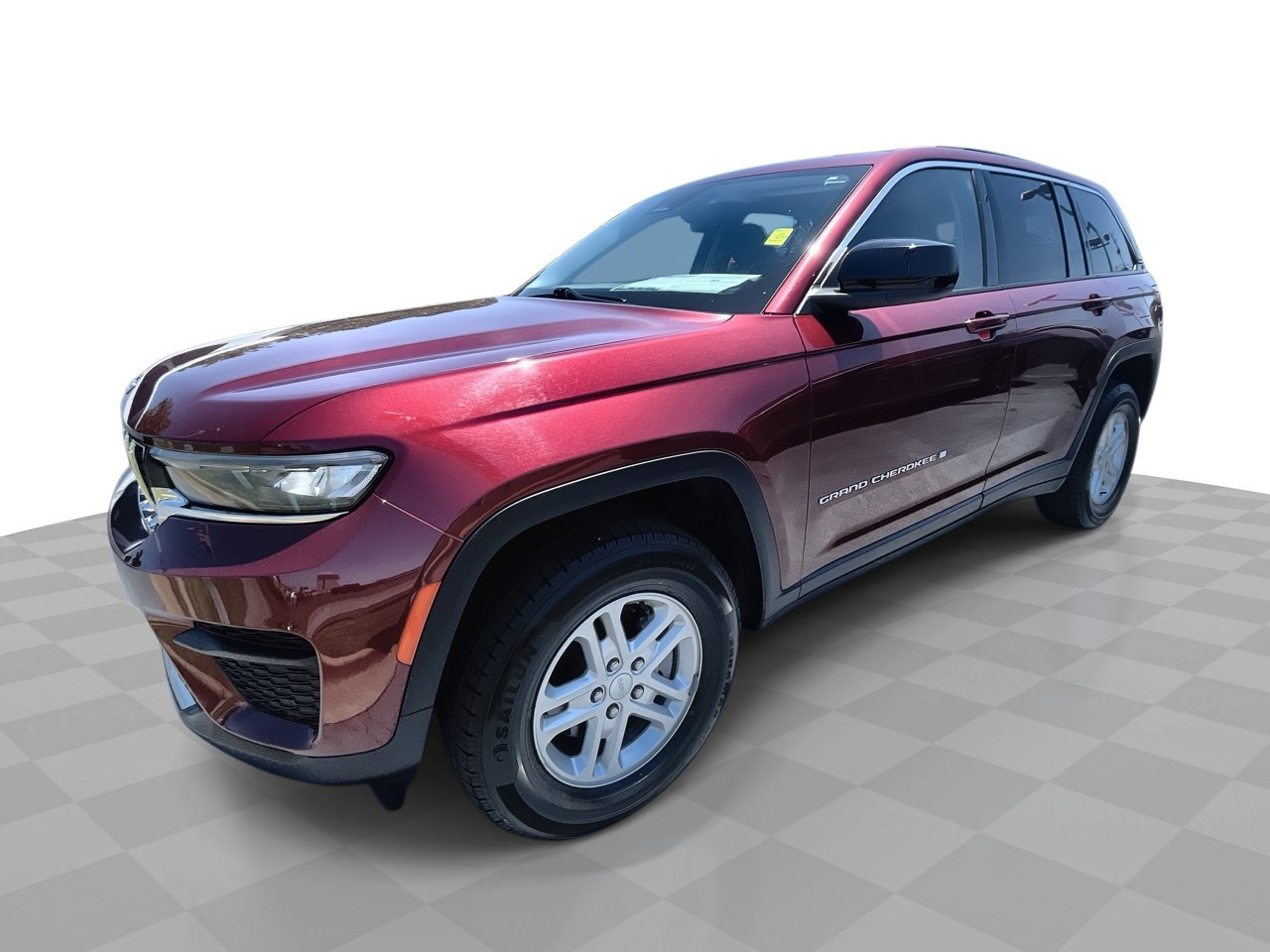 Used 2024 Jeep Grand Cherokee Laredo