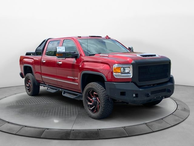 Used 2019 GMC Sierra 2500 Denali w/ Duramax Plus Package AWD/4WD image 7