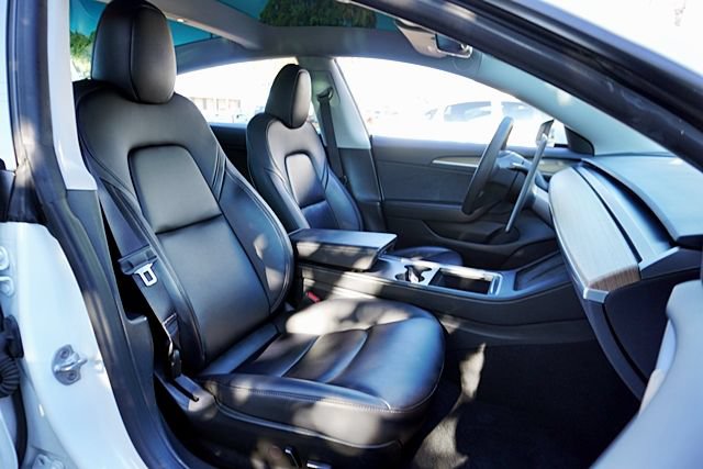 Used 2023 Tesla Model 3 Standard Range RWD image 16