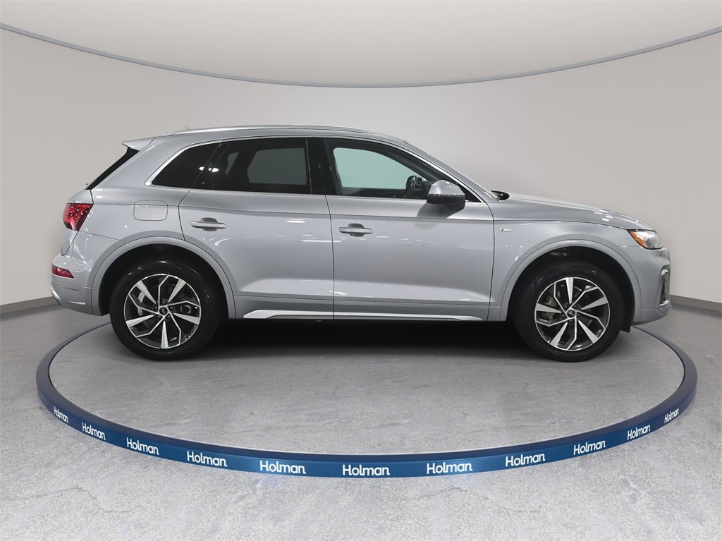 Used 2023 Audi Q5 2.0T Premium w/ Convenience Package image 5