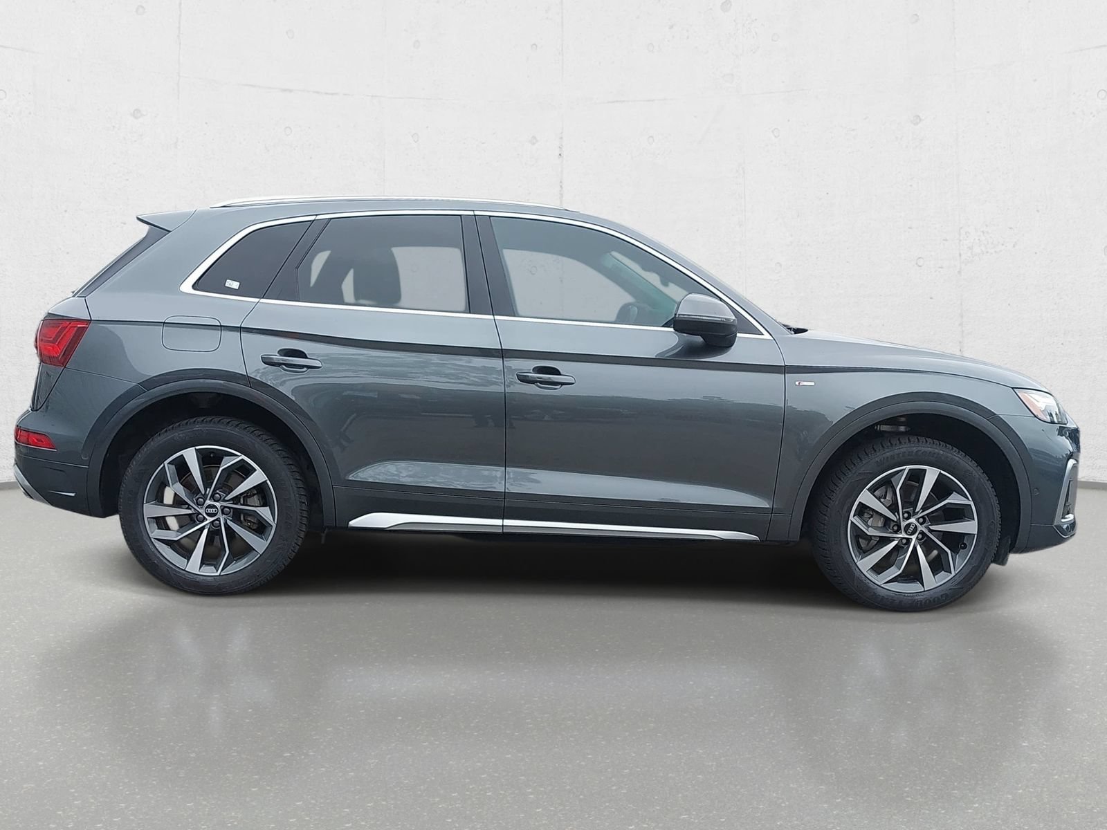 Used 2022 Audi Q5 2.0T Prestige w/ Prestige Package AWD/4WD image 4