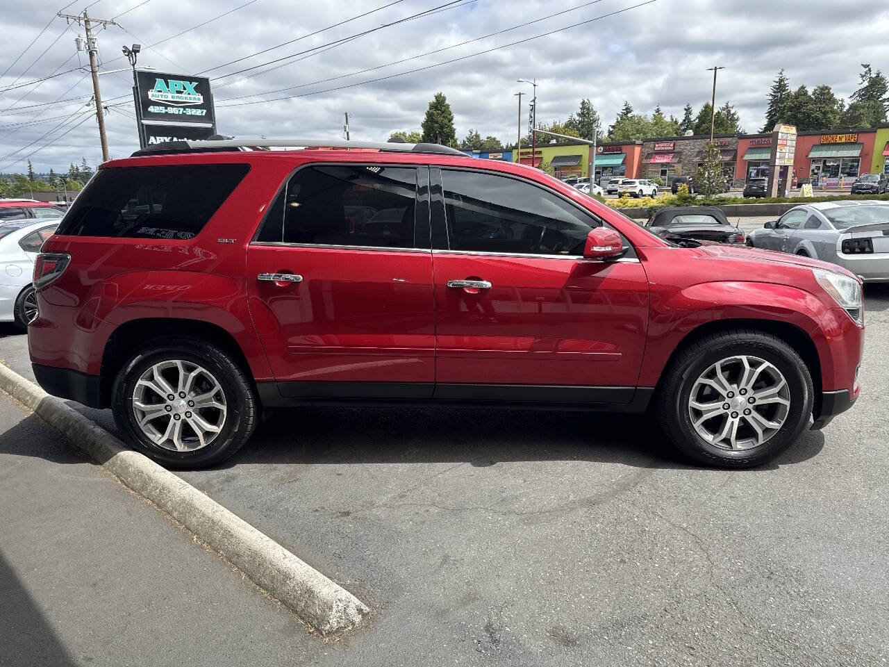 Used 2013 GMC Acadia SLT AWD/4WD image 7