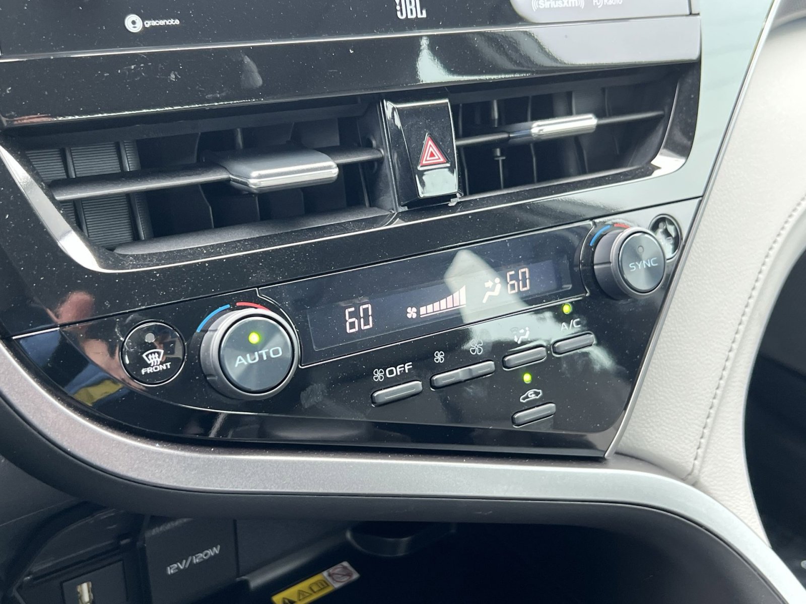 Used 2023 Toyota Camry XSE w/ Navigation Package image 18