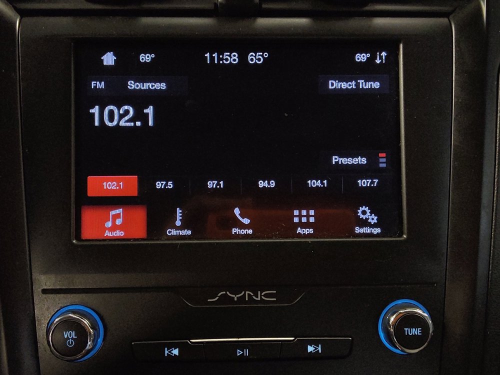 Used 2019 Ford Fusion SE w/ Equipment Group 151A image 25