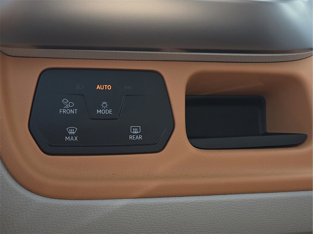 New 2025 Volkswagen ID. Buzz 1st Edition image 20