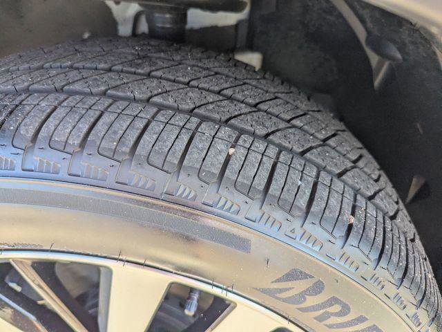 Used 2025 Nissan Pathfinder Platinum w/ Cargo Package image 11