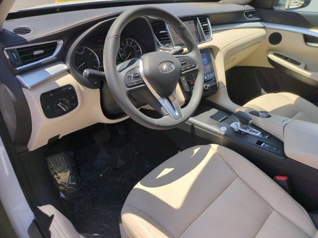 Used 2020 INFINITI QX50 Luxe w/ Navigation Package FWD image 13