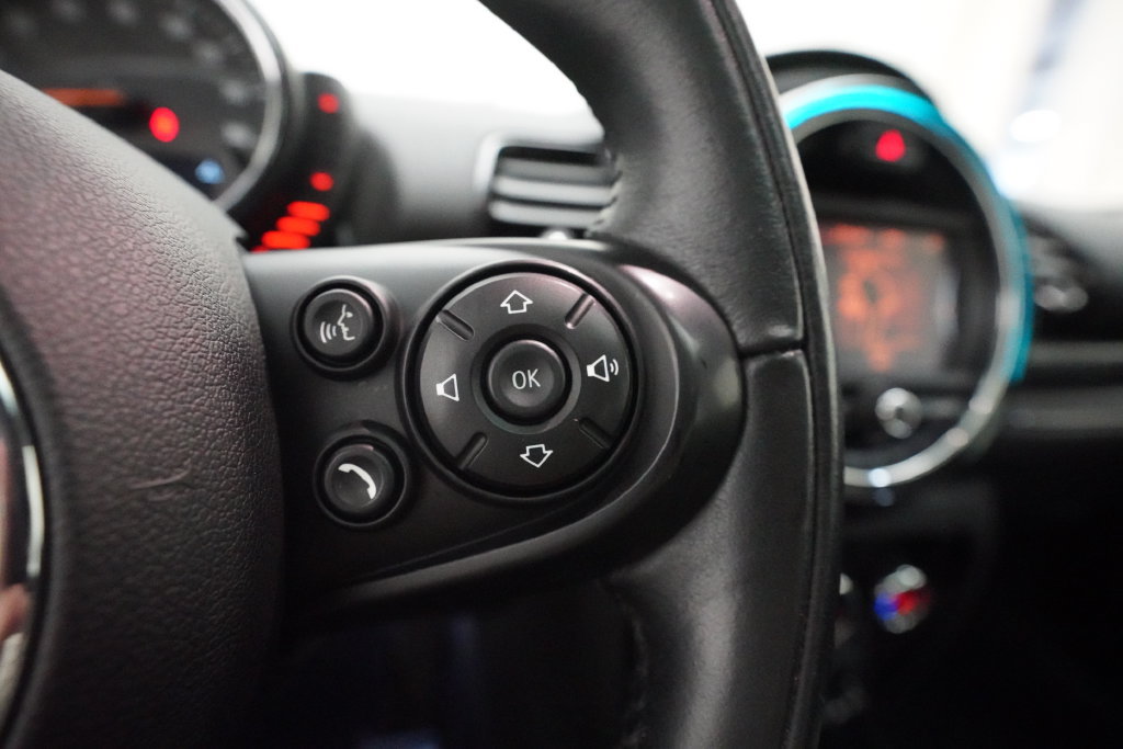 Used 2016 MINI Cooper Clubman FWD image 18