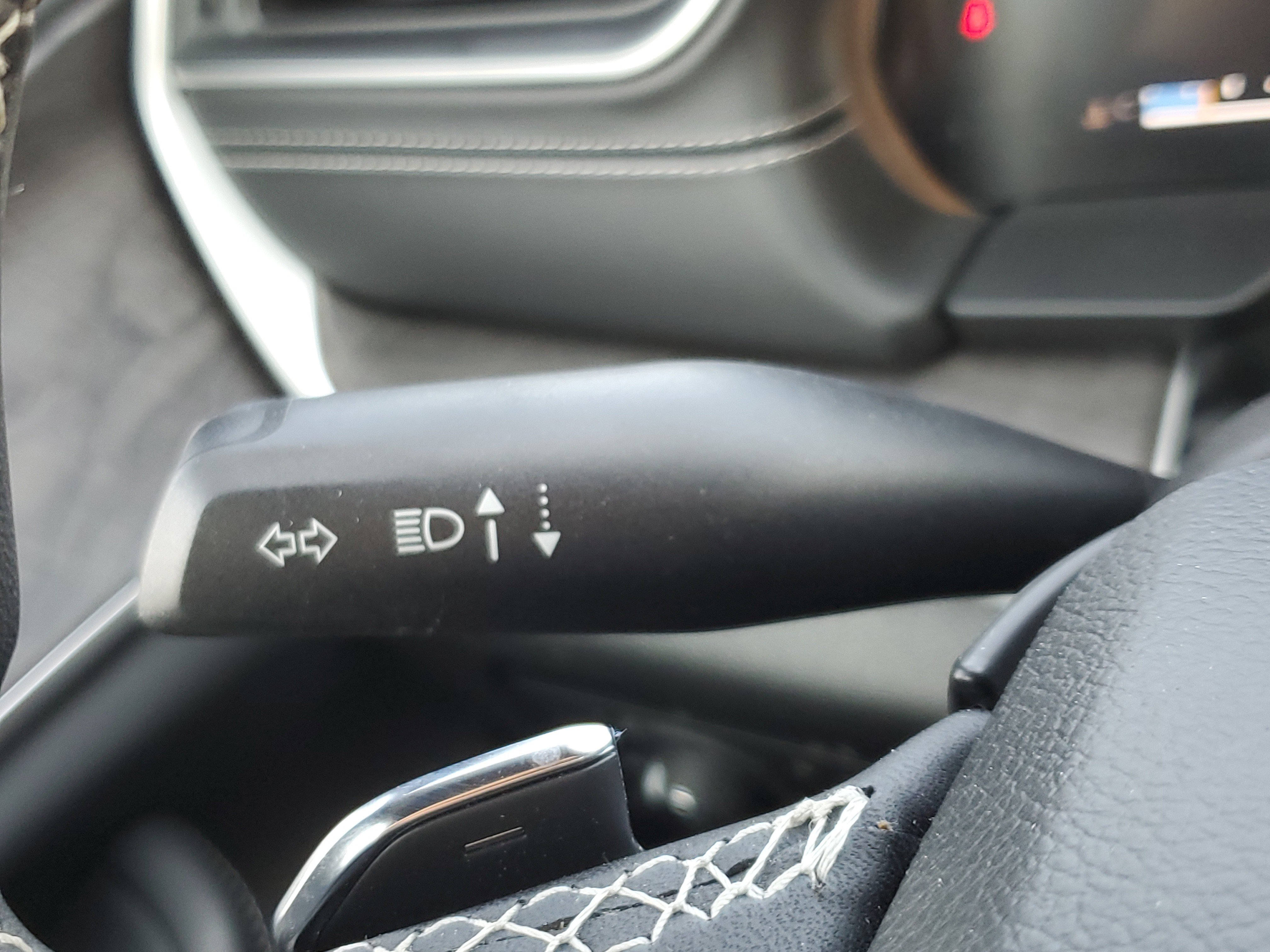 Used 2024 Jeep Grand Cherokee L Limited image 15