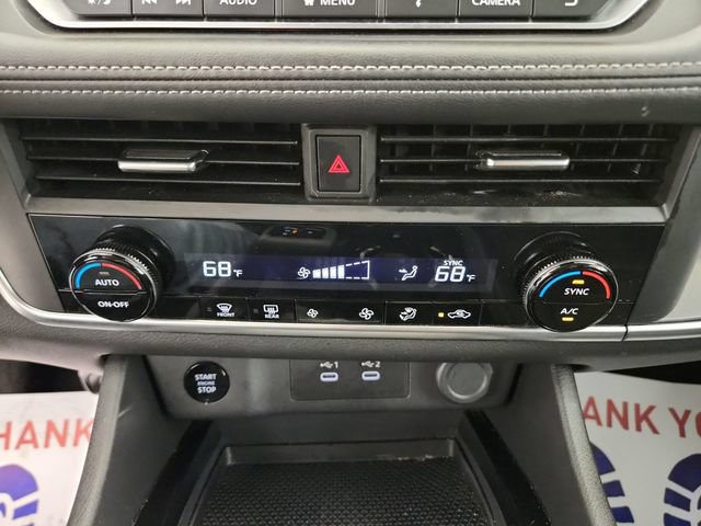 Used 2025 Nissan Rogue SV AWD/4WD image 19