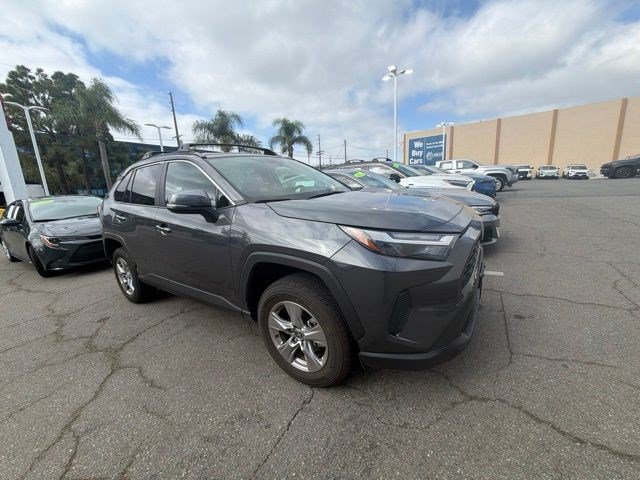 Used 2025 Toyota RAV4 XLE FWD image 5