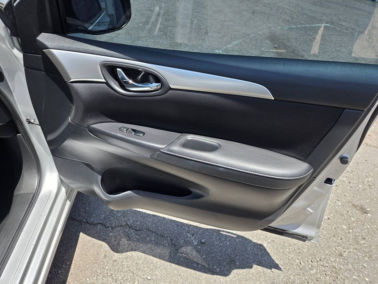 Used 2018 Nissan Sentra S FWD image 32