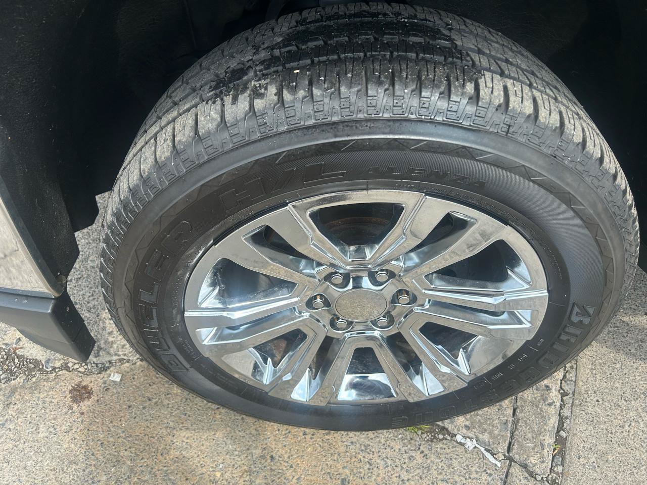 Used 2018 Chevrolet Silverado 1500 LT w/ All Star Edition AWD/4WD image 11