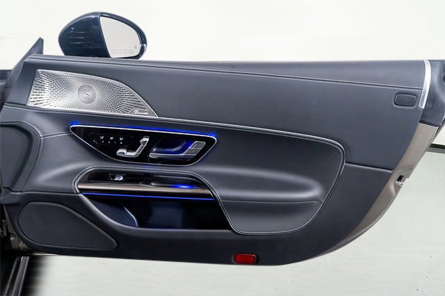 Used 2022 Mercedes-Benz SL 63 AMG 4MATIC w/ AMG Aerodynamic Package image 37