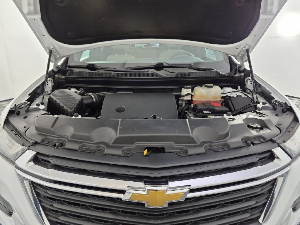 Certified 2023 Chevrolet Traverse LS FWD image 38