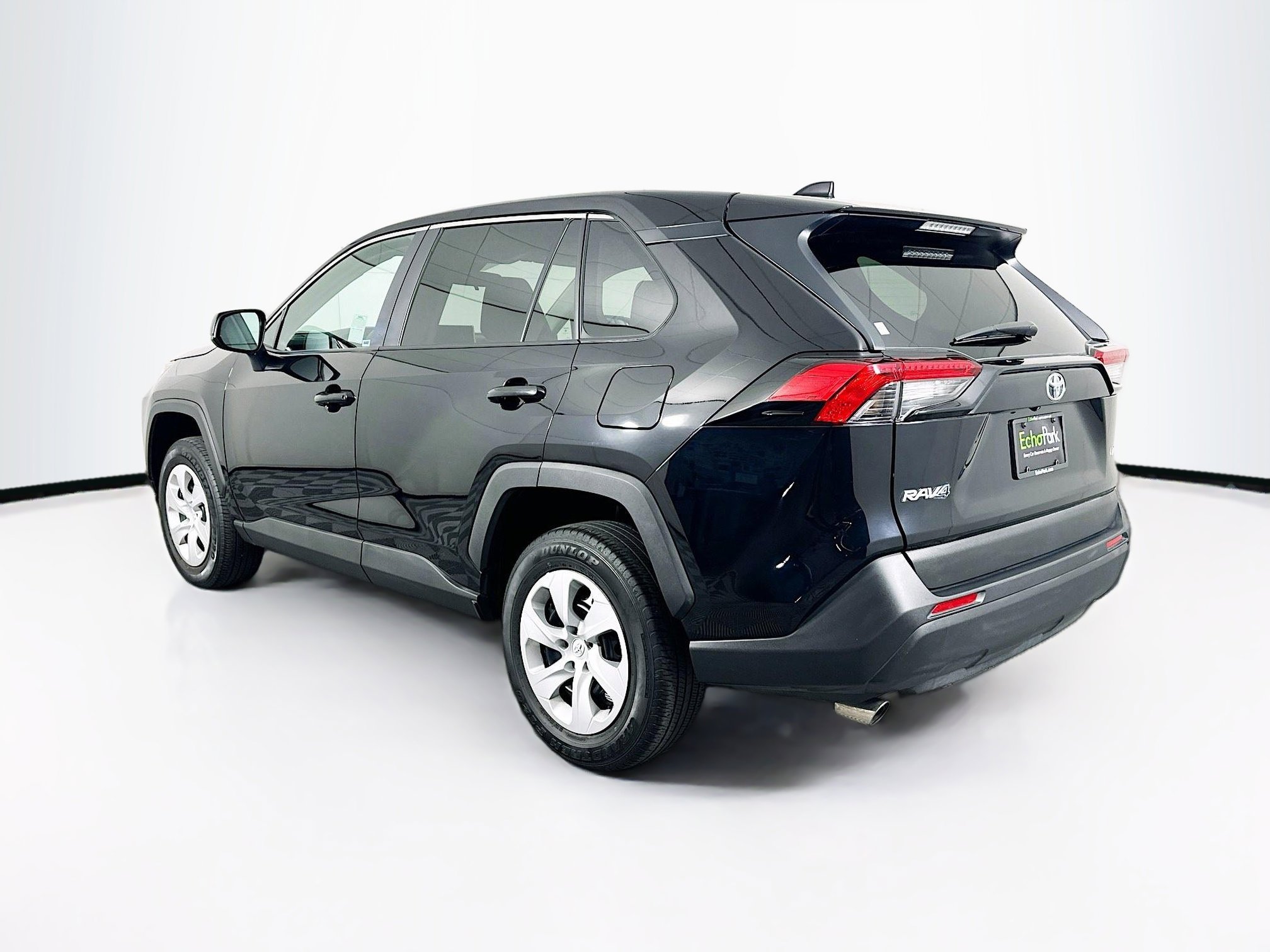 Used 2025 Toyota RAV4 LE image 5