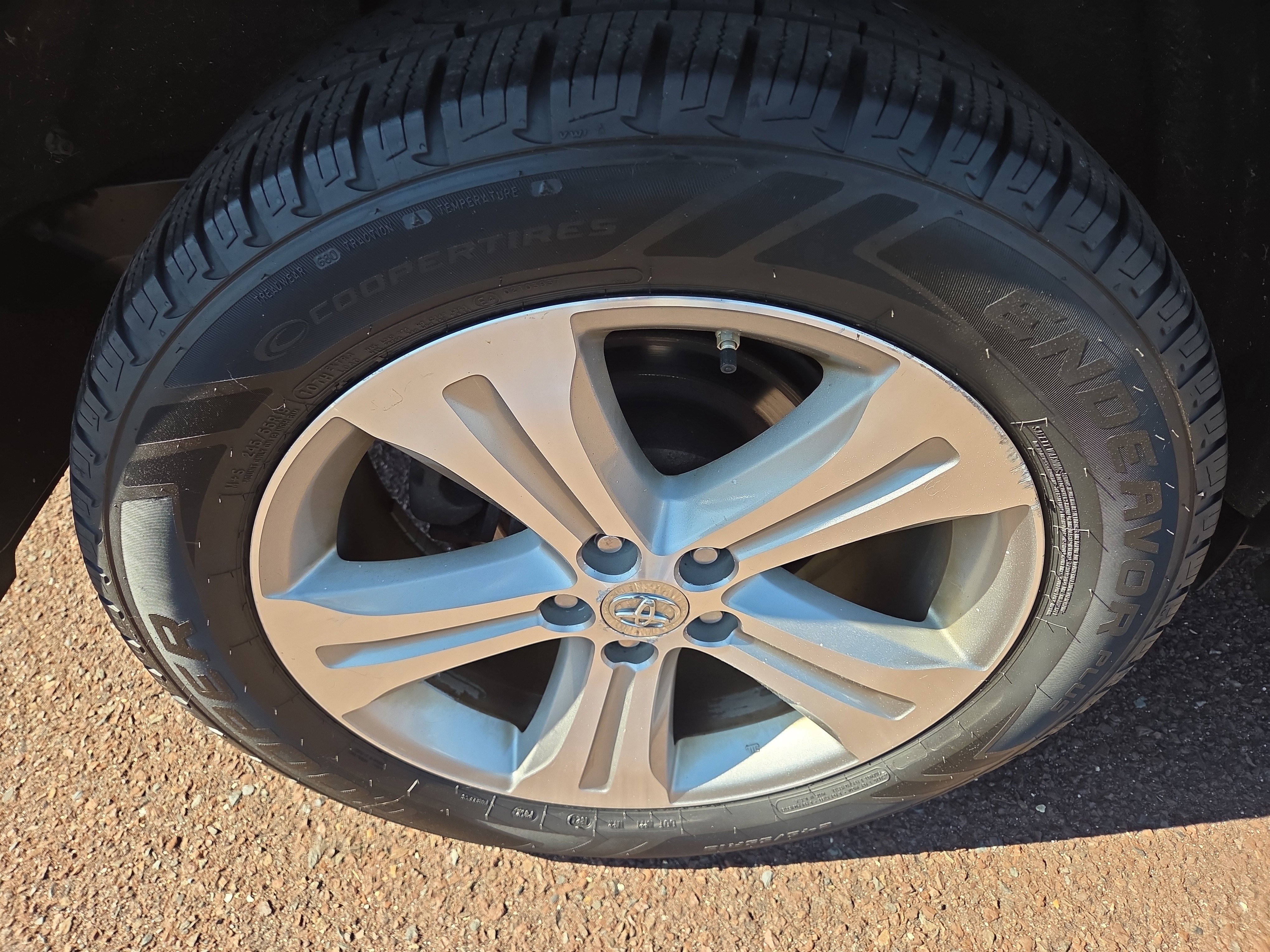 Used 2013 Toyota Highlander Limited image 10