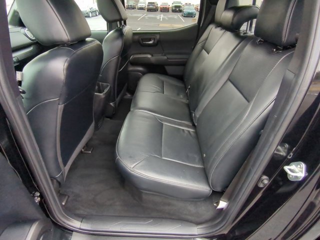 Certified 2021 Toyota Tacoma TRD Off-Road image 17