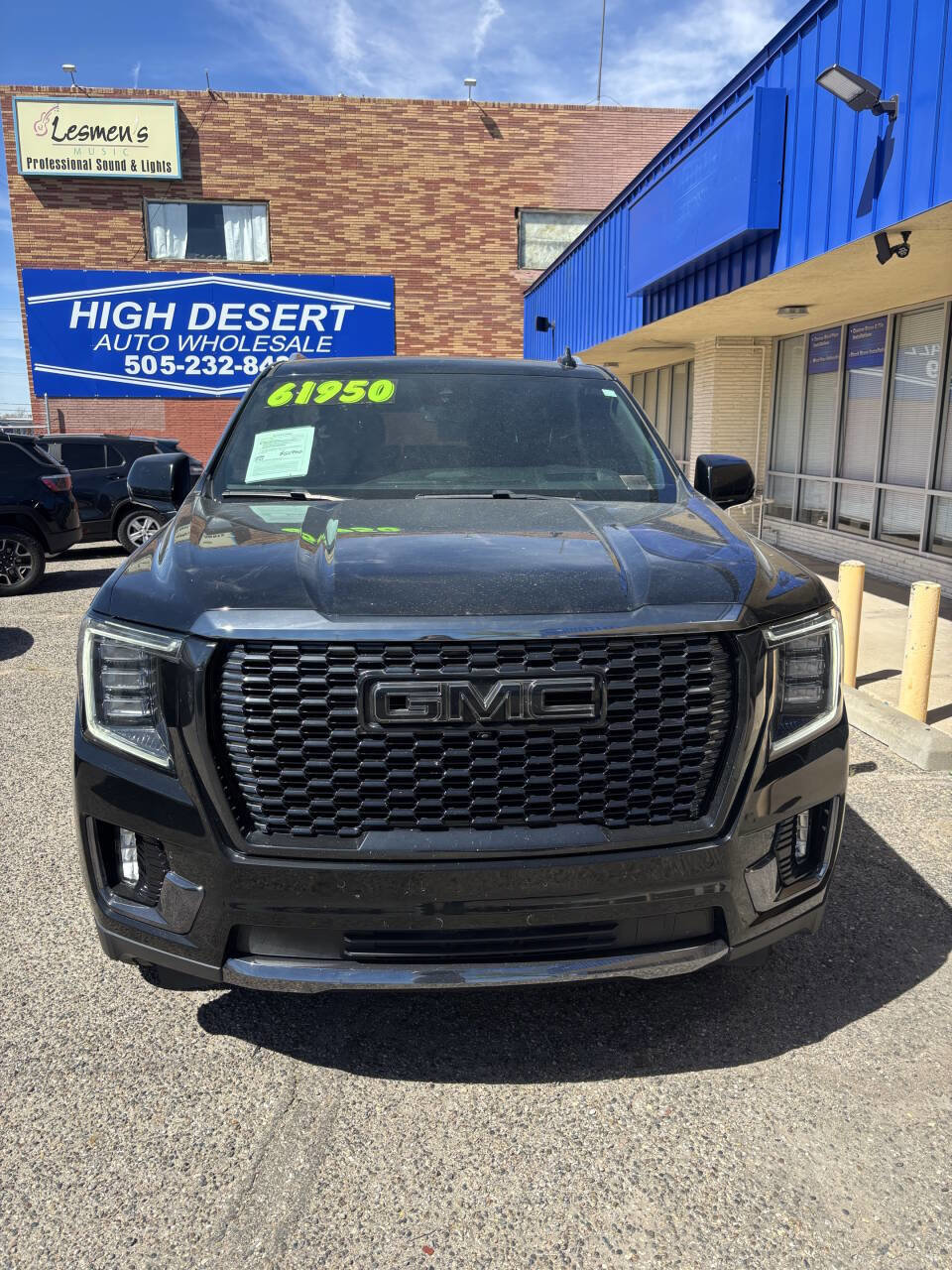 Used 2023 GMC Yukon Denali Ultimate image 3