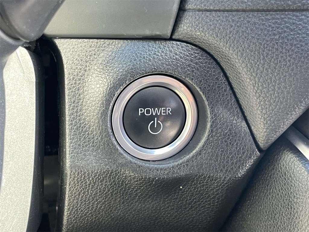 Used 2023 Toyota RAV4 SE image 25