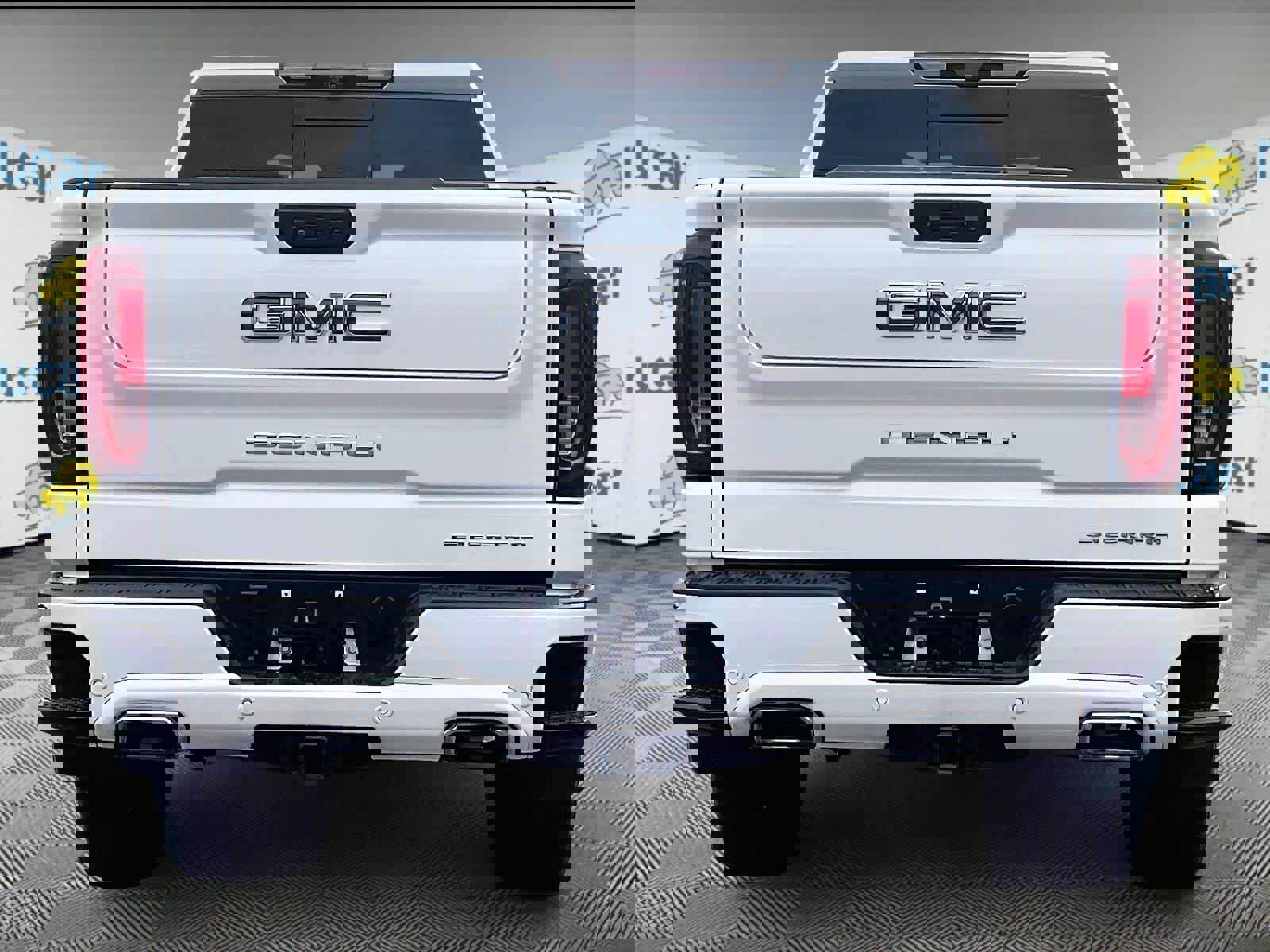 Used 2023 GMC Sierra 1500 Denali Ultimate image 5