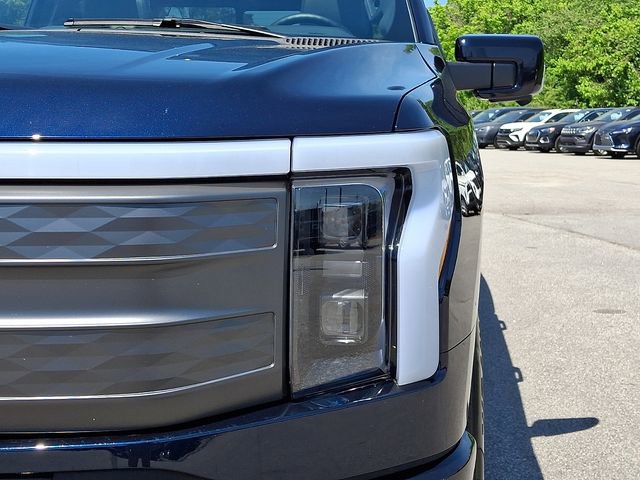 Used 2025 Ford F150 Lightning Lariat AWD/4WD image 11