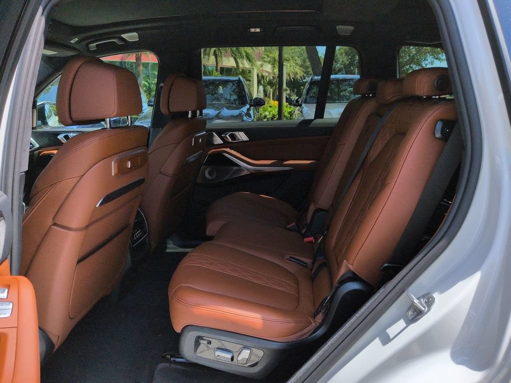 New 2026 BMW ALPINA XB7 AWD/4WD image 14