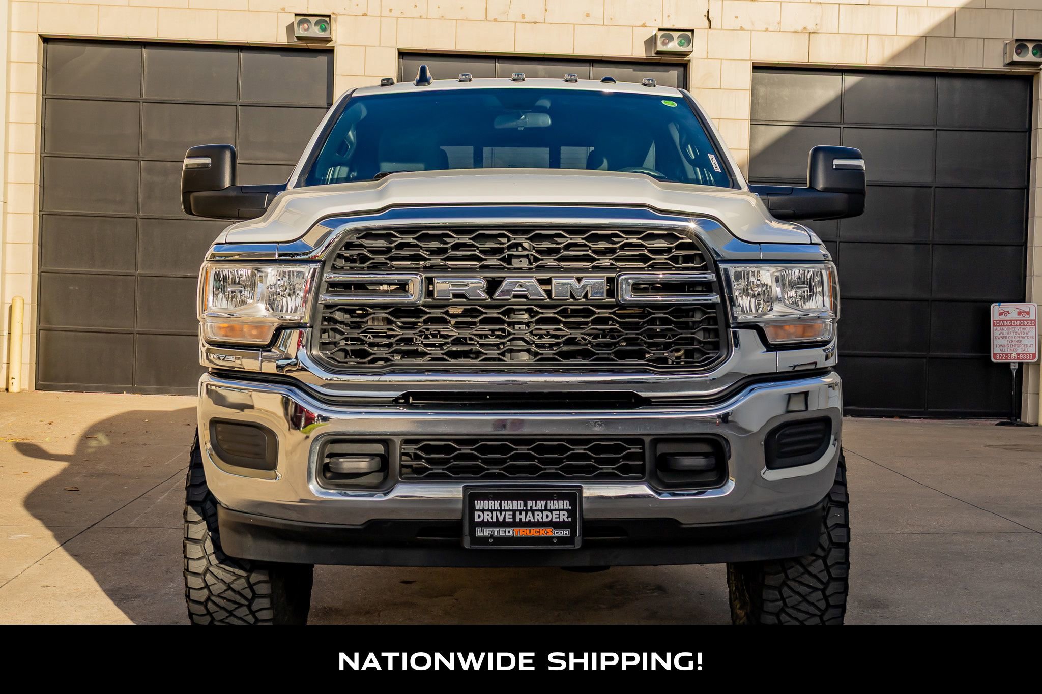 Used 2024 RAM 3500 Tradesman w/ Chrome Appearance Group image 4