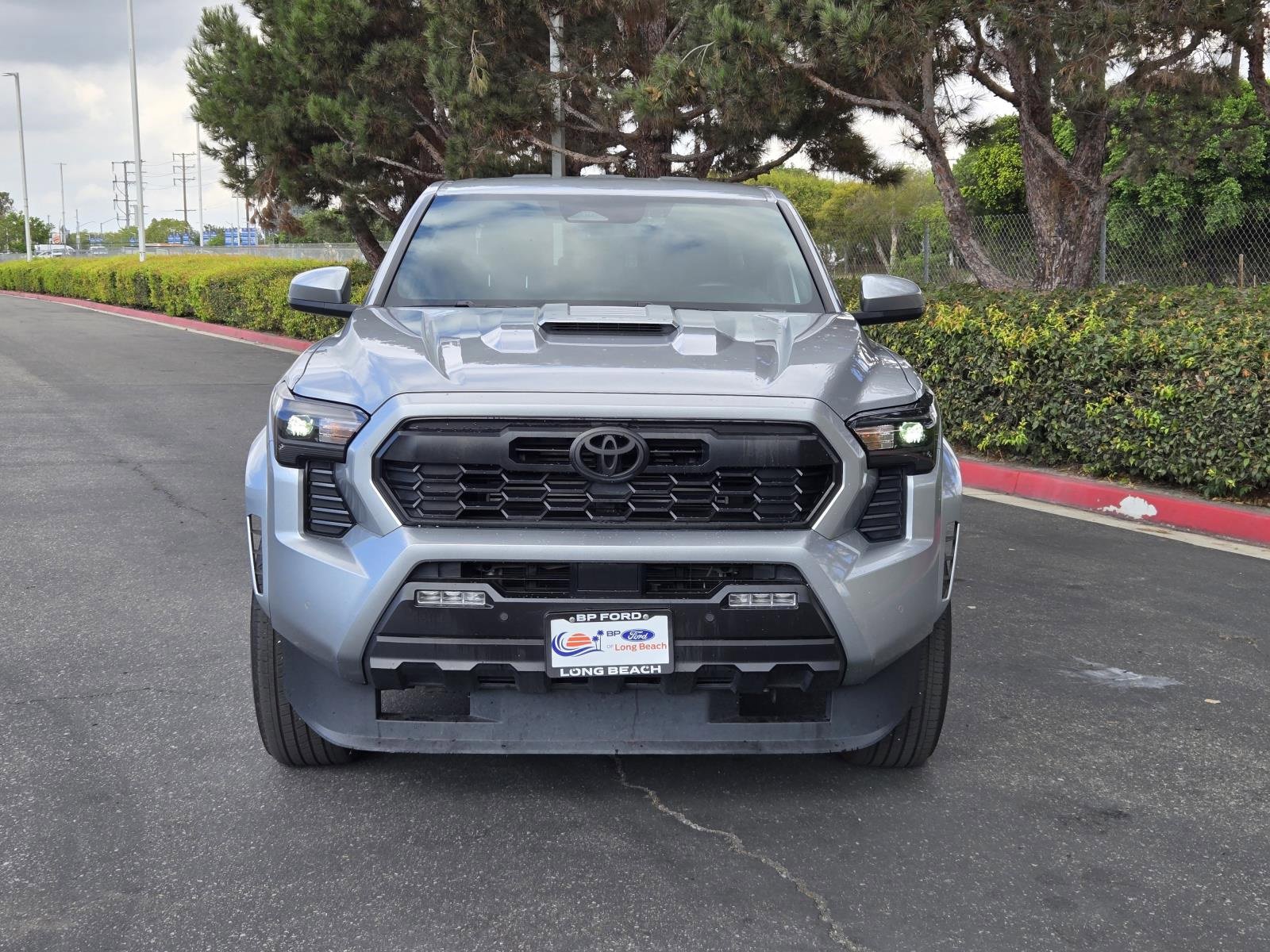 Used 2024 Toyota Tacoma TRD Sport image 3