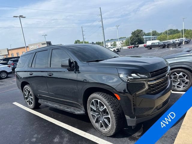 Used 2022 Chevrolet Tahoe RST w/ Luxury Package AWD/4WD image 2