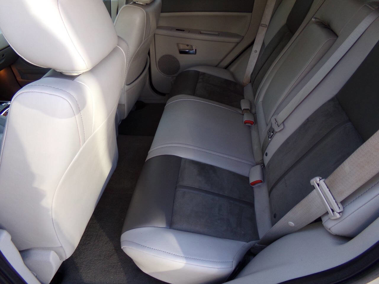 Used 2007 Jeep Grand Cherokee Overland image 23